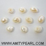 Flat and irregular half drilled fresh water pearl 4.5-5mm.JPG